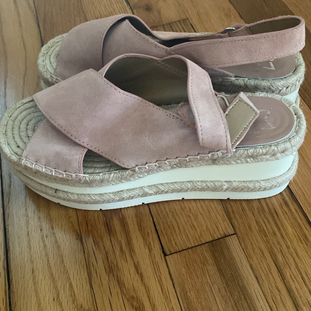 Brand new without box sandals - Picture 3 of 3